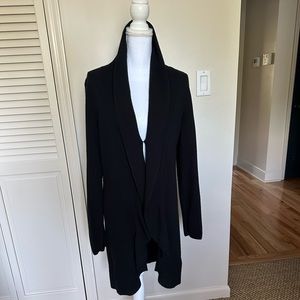 Lilly black, long cashmere seater with ruffle detail